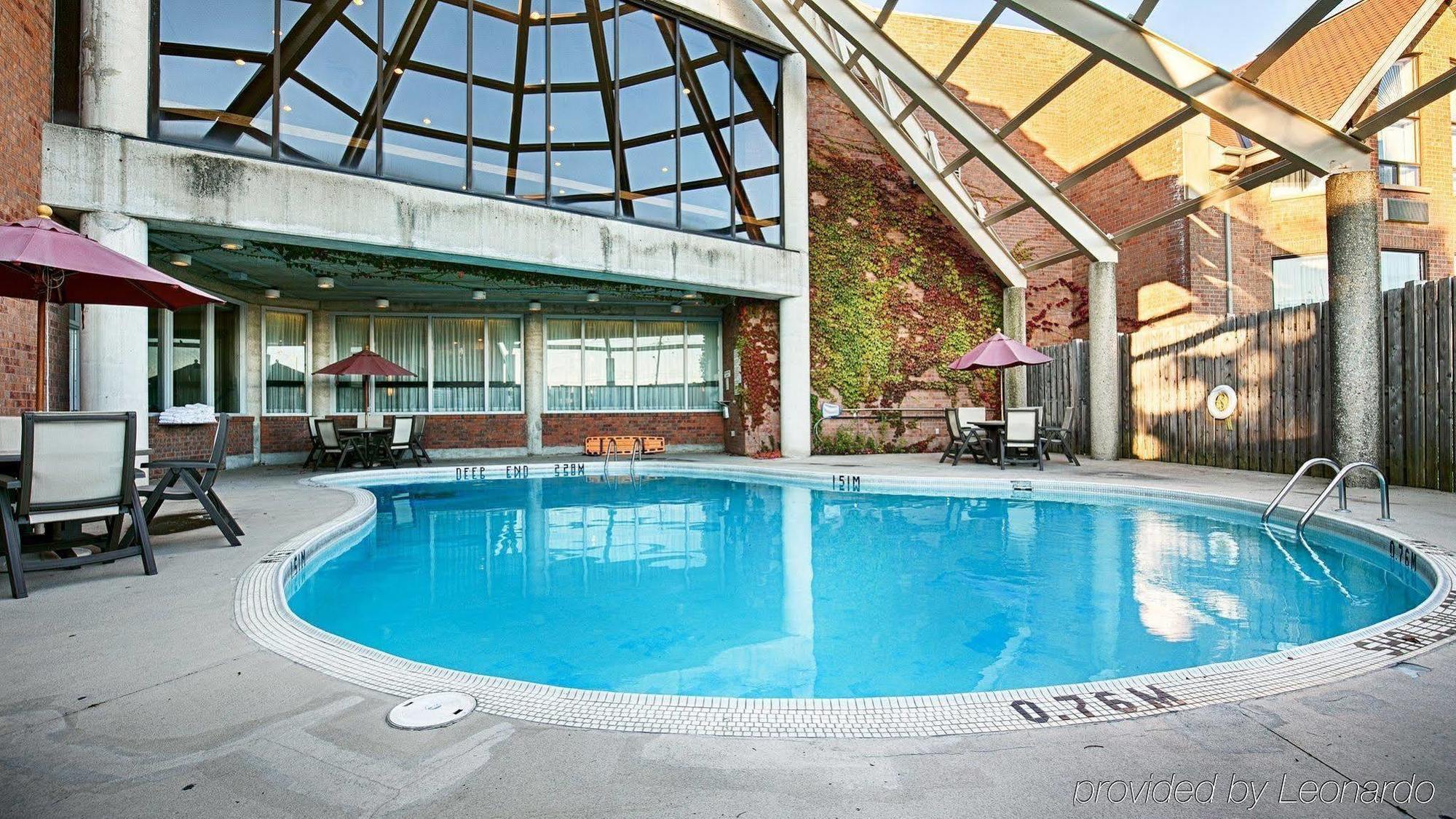 Royal Brock Hotel กวัลฟ์ ภายนอก รูปภาพ